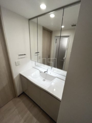 【洗面所】 | OPUS RESIDENCE SHINSAIBASHI SOUTH | OPUS RESIDENCE SHINSAIBASHI SOUTH　独立洗面台