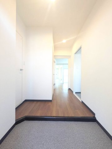 クリオホームズ岡村公園の玄関