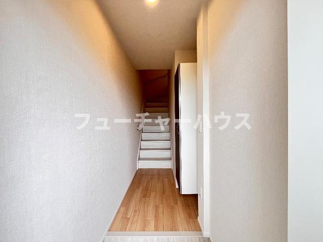 カームハウス（Calm House）の玄関
