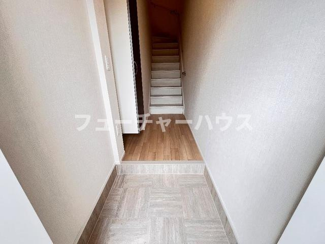 カームハウス（Calm House）の玄関