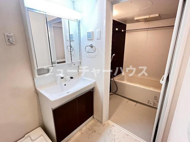カームハウス（Calm House）の洗面所