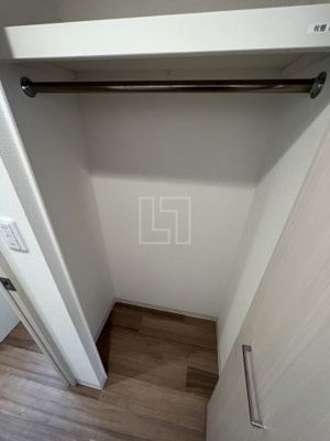 【収納】 | プレサンス谷町七丁目II | プレサンス谷町七丁目II　クローゼット