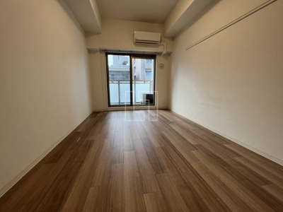 【居間・リビング】 | プレサンス谷町七丁目II | プレサンス谷町七丁目II　洋室