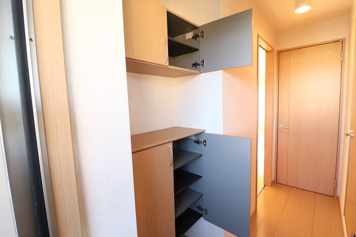 アースウィン　Aの収納|シューズボックス