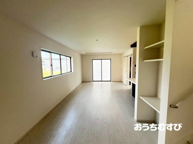 春日井市下津町1期(全2棟)の居間・リビング