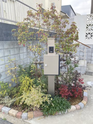 【エントランス】 | La fraise壱番館 | おしゃれな玄関アプローチ　自転車も置けます