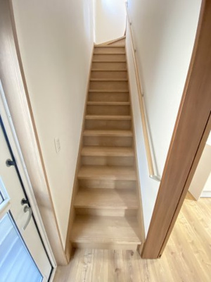 【内装】 | La fraise壱番館 | 階段