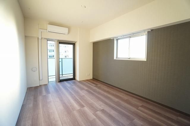 ・ＲＯＯＴｓ　Ｙｏｋｏｈａｍａ　Ｙｏｓｈｉｎｏｃｈｏの内装