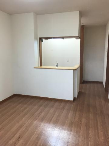 【賃貸アパート】エル・グレイシャスの居間・リビング|リビング