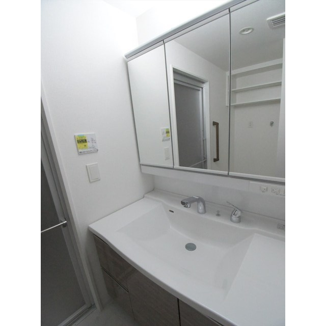 プライムガーデン若木の洗面所