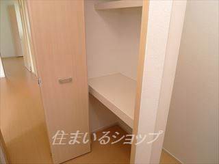広島市安佐北区白木町大字井原のアパートの収納