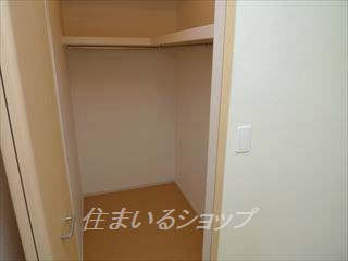 広島市安佐北区白木町大字井原のアパートの設備|ウォークインクローゼット