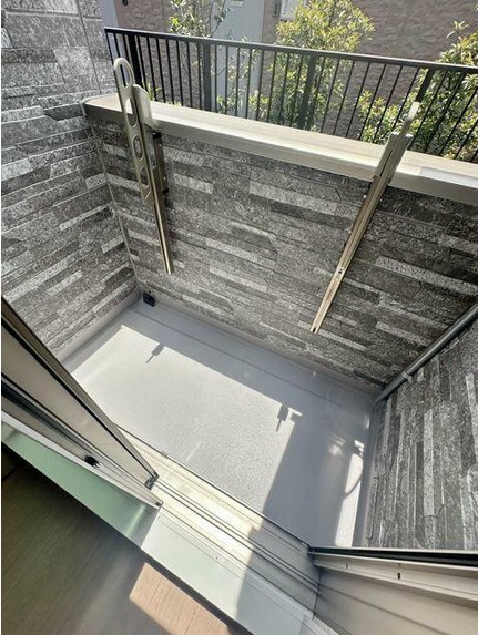 【バルコニー】