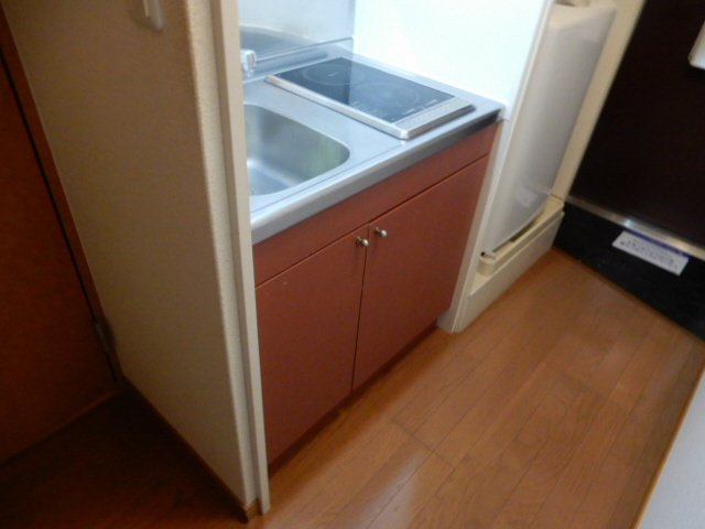 レオパレスシーサイド江井島のキッチン