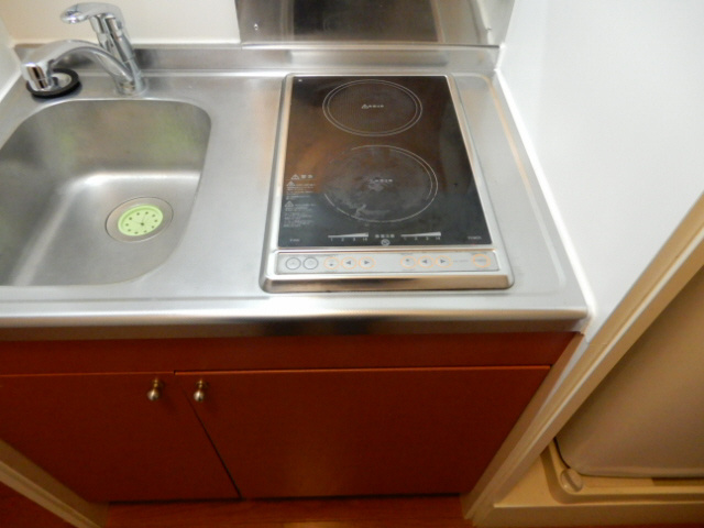 レオパレスシーサイド江井島のキッチン