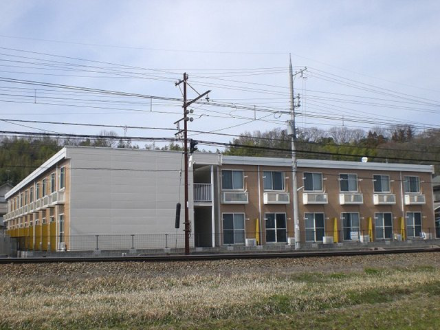 神戸市北区道場町日下部のアパートの外観