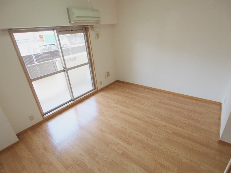 カルフ－ル緑井の設備