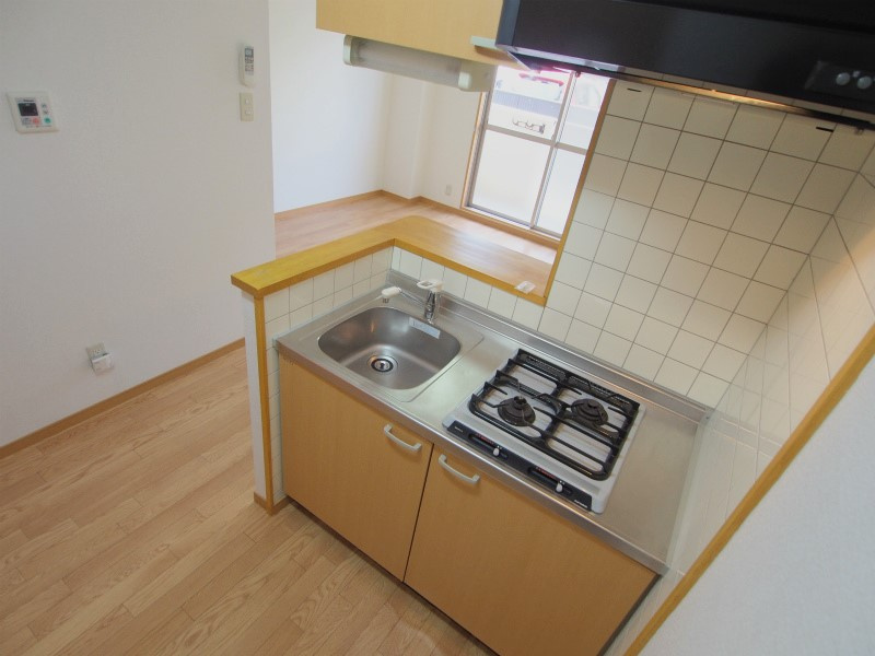 カルフ－ル緑井のキッチン