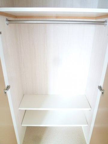 コーポYAHATAナンバ元町の収納