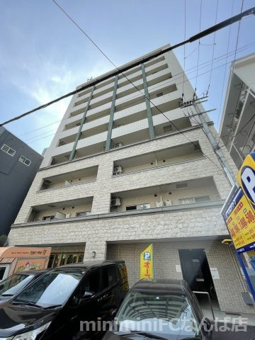 コーポYAHATAナンバ元町の外観