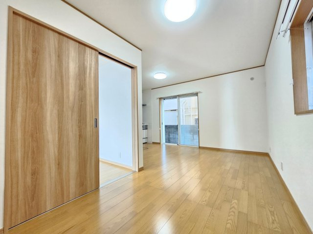 【居間・リビング】の画像