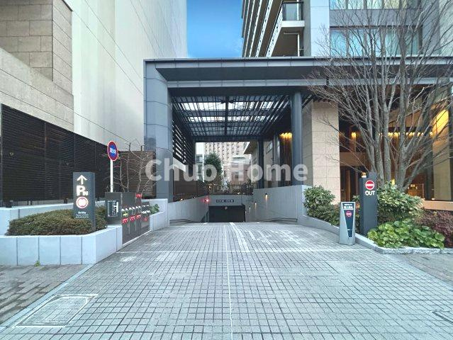 ブリリアタワー上野池之端の駐車場|【敷地内駐車場】最新の空き状況や費用などの詳細は担当スタッフまでお問い合わせください。