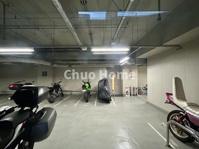 ブリリアタワー上野池之端の駐車場|【バイク置場】最新の空き状況や費用などの詳細は担当スタッフまでお問い合わせください。