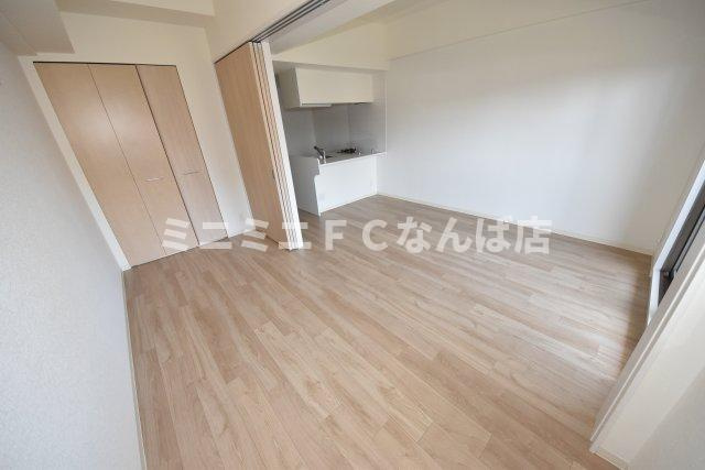 プレサンス四天王寺前夕陽丘の寝室