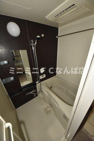 プレサンス四天王寺前夕陽丘の浴室