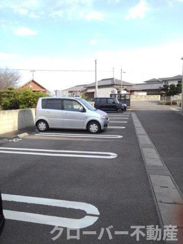 クリアストリーム　Ｂの駐車場