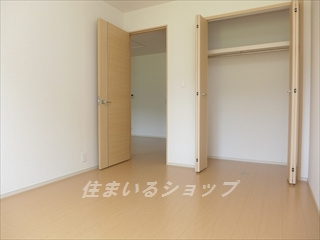 広島市安佐北区上深川町のアパートの寝室