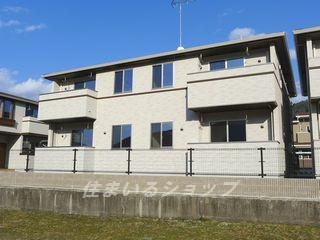 広島市安佐北区上深川町のアパートの外観