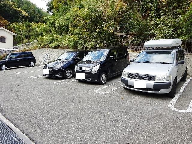 フリーデンハオス　参番館の駐車場