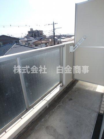 クレシード三光町のバルコニー