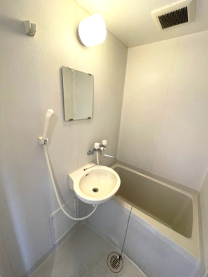 【浴室】 | シャトル21