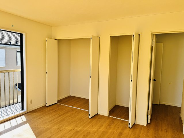 八王子市　丸山町　中古戸建ての収納|～収納力の高いクローゼット完備～