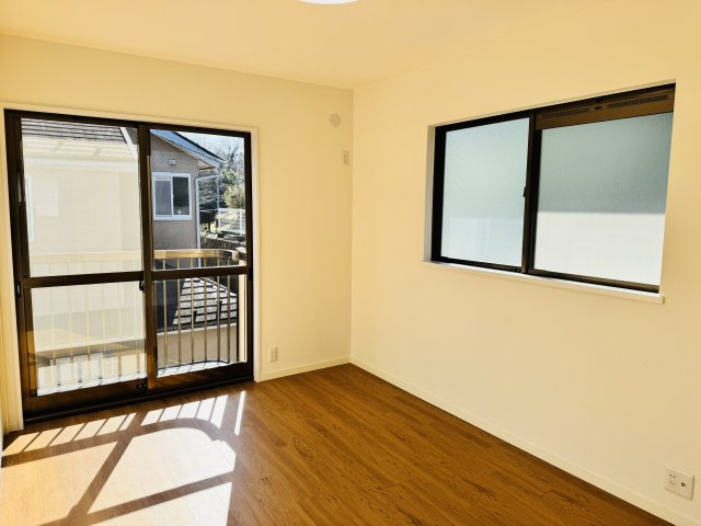 八王子市　丸山町　中古戸建ての子供部屋|～バルコニーに面している6.0帖の洋室です～