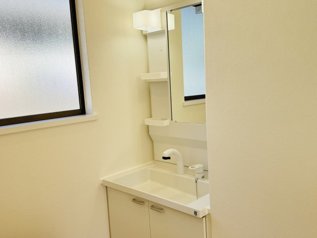 八王子市　丸山町　中古戸建ての独立洗面台|～2階にも独立洗面台があります～