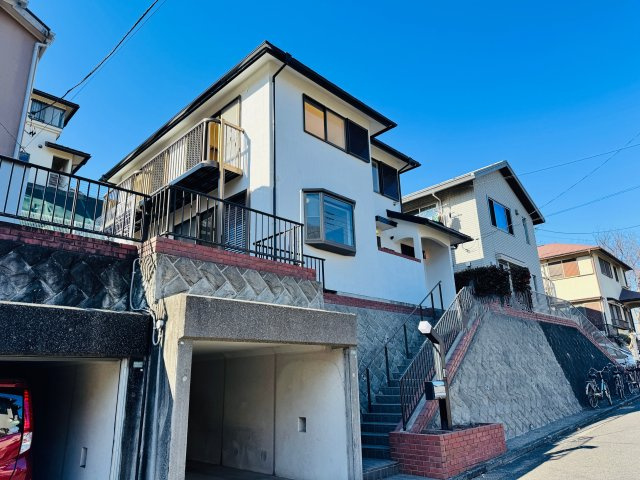 八王子市　丸山町　中古戸建ての外観|～小宮駅徒歩25分　内外装リフォーム済　高台につき陽当たりの良い再生住宅～