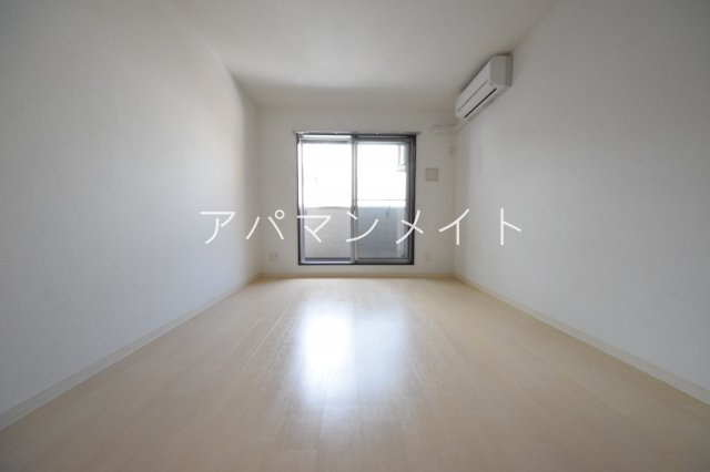 【寝室】 | ArcaGrande | 広ーいお部屋です