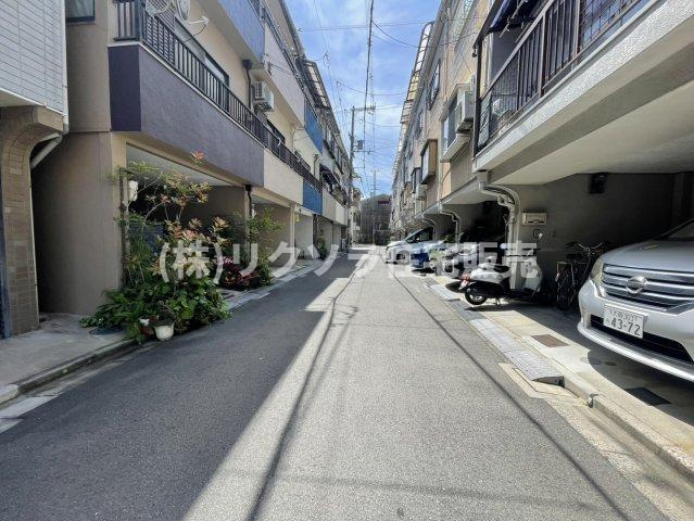 五月田町　中古一戸建ての前面道路含む現地写真|■物件内覧・資金計画相談・住宅ローン相談、リフォーム相談、お問合せ受付中■
※当日・翌日のご内覧、ご相談はお電話でのお問合せがスムーズです！