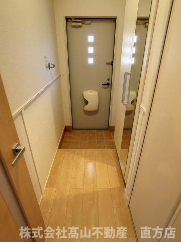 ロワンテール　Ⅱの玄関