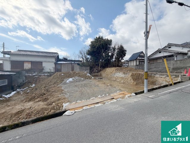 加東市下滝野　第12期　新築一戸建ての外観|周辺は落ち着いた街並みの住宅地！子育てがしやすい住環境です！まだ未完成ですが、現地でしかわからない事もございます。是非一度ご覧ください。