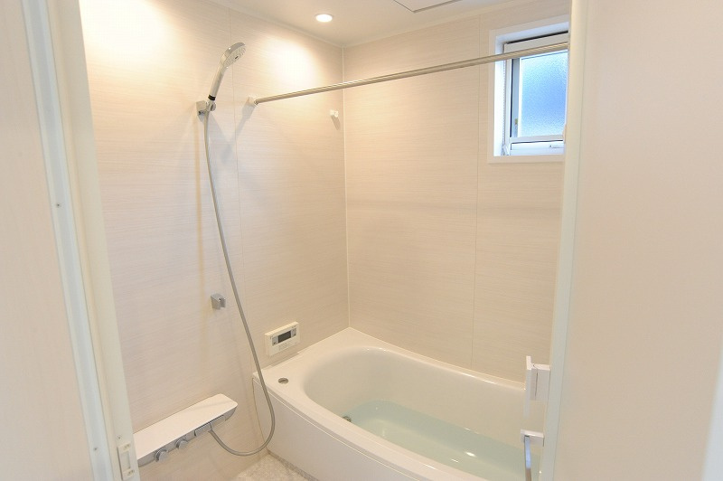 中野市大字中野　中古住宅の浴室