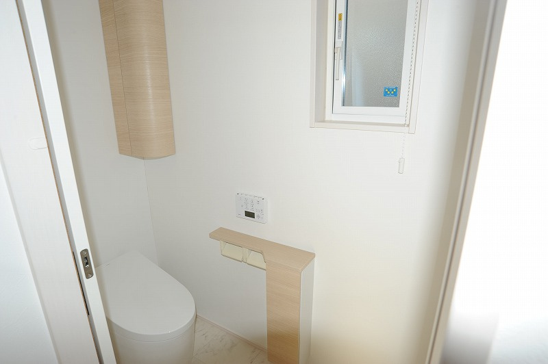 中野市大字中野　中古住宅のトイレ