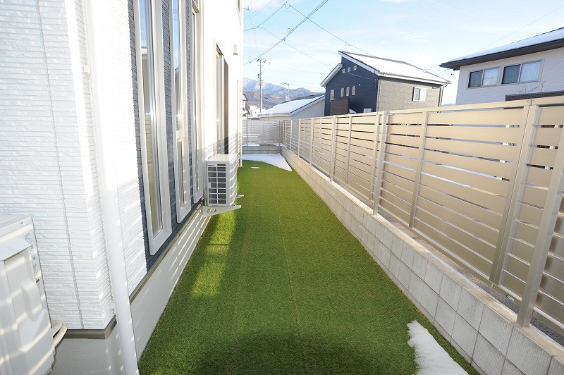 中野市大字中野　中古住宅の庭