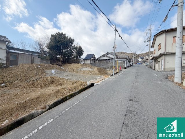 加東市下滝野　第12期　新築一戸建ての外観|周辺は落ち着いた街並みの住宅地！子育てがしやすい住環境です！まだ未完成ですが、現地でしかわからない事もございます。是非一度ご覧ください。