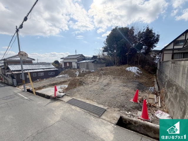 加東市下滝野　第12期　新築一戸建ての外観|周辺は落ち着いた街並みの住宅地！子育てがしやすい住環境です！まだ未完成ですが、現地でしかわからない事もございます。是非一度ご覧ください。