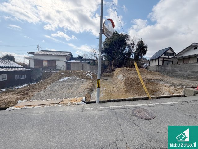 加東市下滝野　第12期　新築一戸建ての外観|周辺は落ち着いた街並みの住宅地！子育てがしやすい住環境です！まだ未完成ですが、現地でしかわからない事もございます。是非一度ご覧ください。