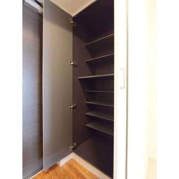 プレジオ西中島ASIANの収納